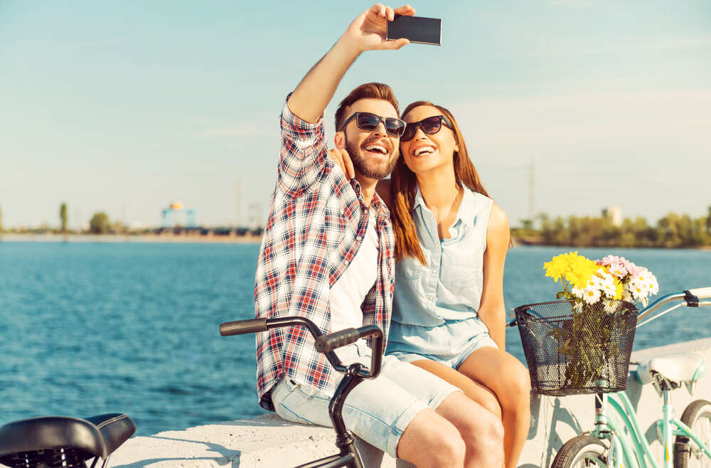 How to keep your Smile Bright and Safe this Summer
