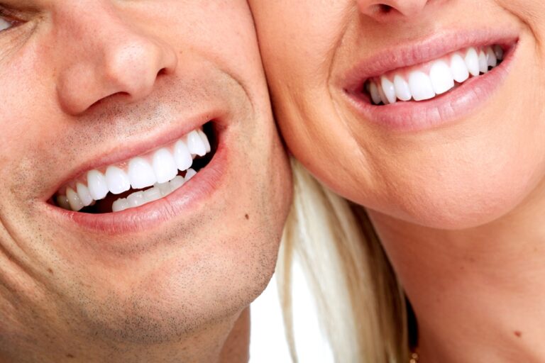 Cosmetic Dentistry: Porcelain Veneers vs. Composite Bonding