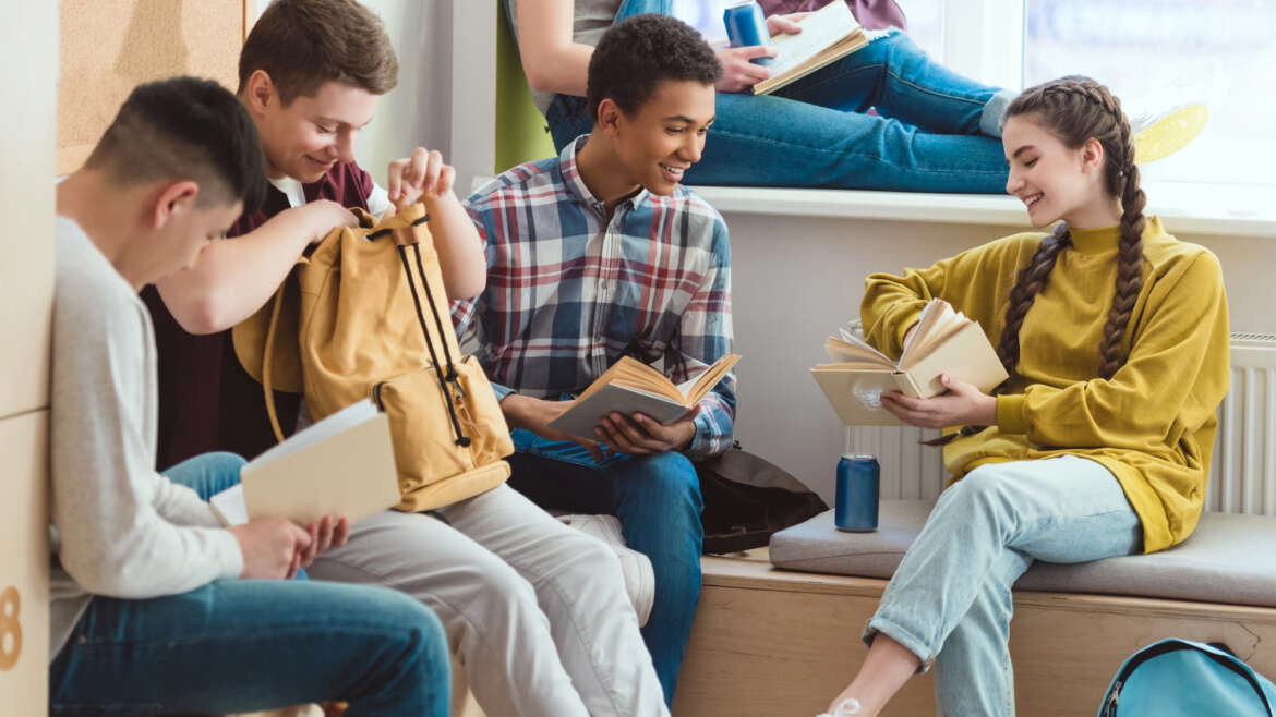 Selfies, Aligners & Gen Z: What Dentistry in Waterloo Looks Like for Teens in 2025