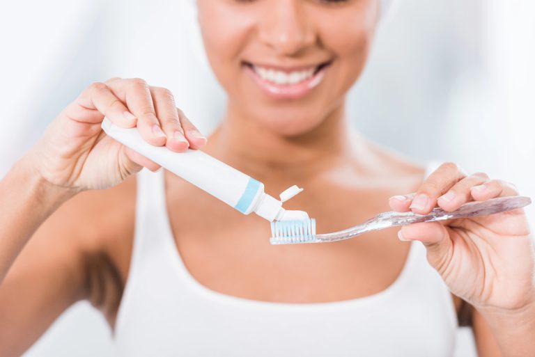 Dental Hygiene Habits to Start Before the Holiday Rush
